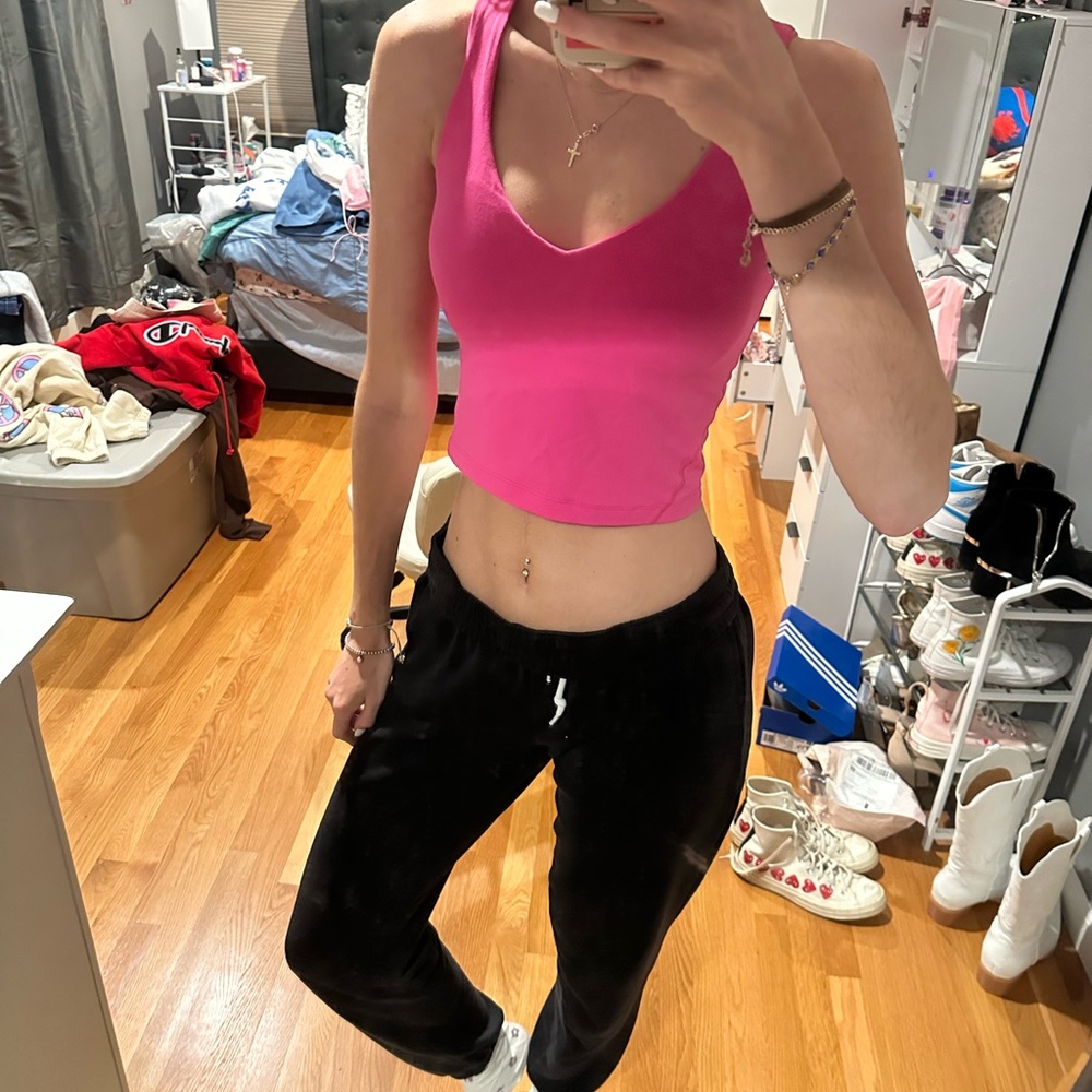 Lululemon workout top - Picture 1 of 3